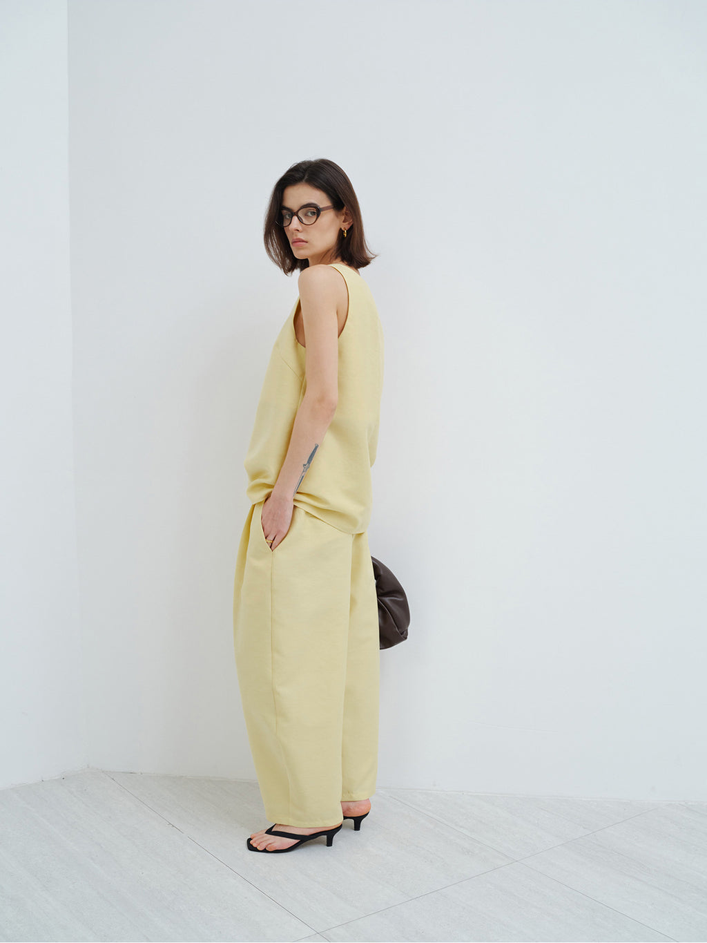 FINE LUSTROUS SILK WOOL KNITTED TANK TOP