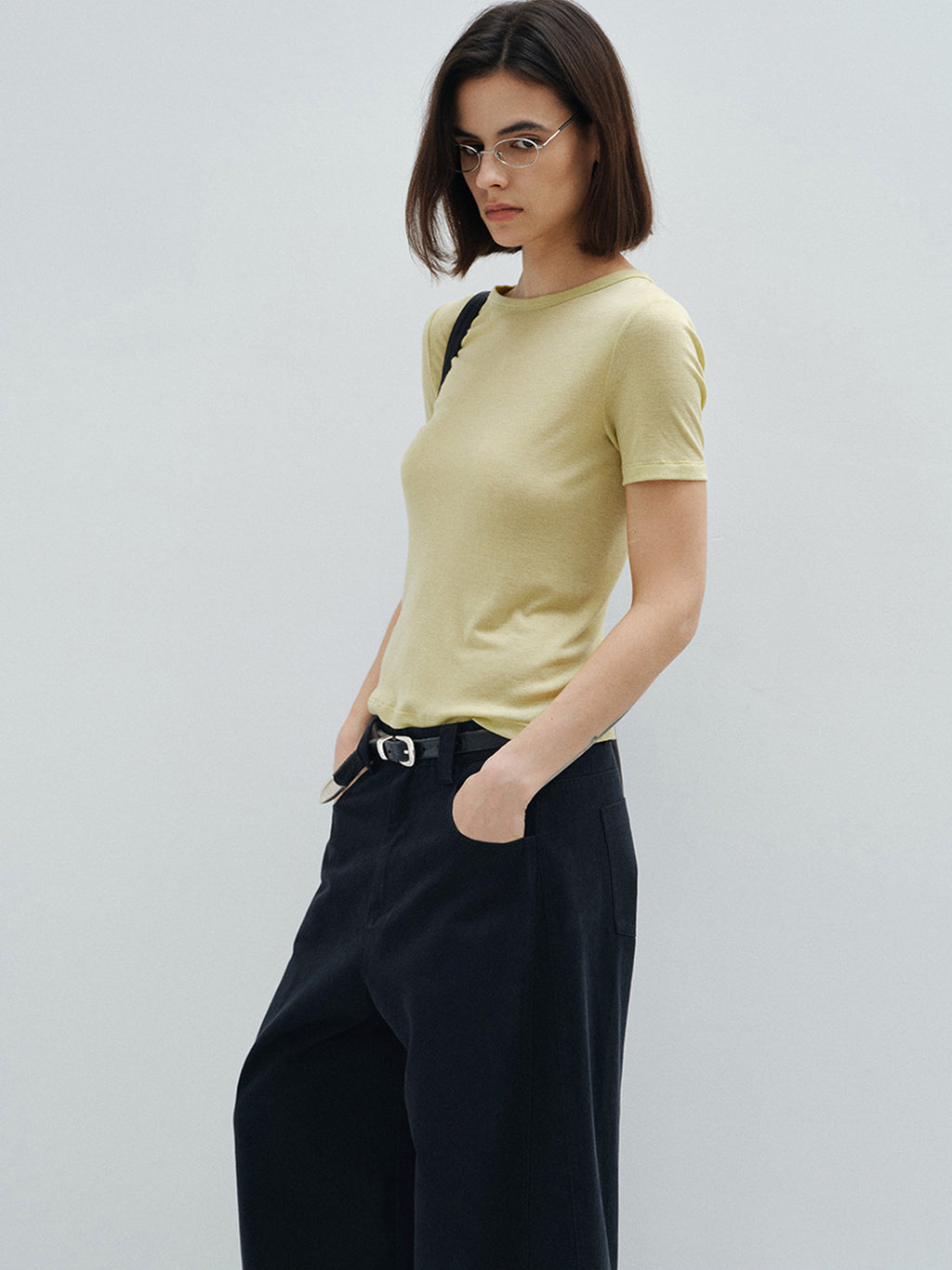 BREATHABLE SLIM FIT SHORT SLEEVE T-SHIRT