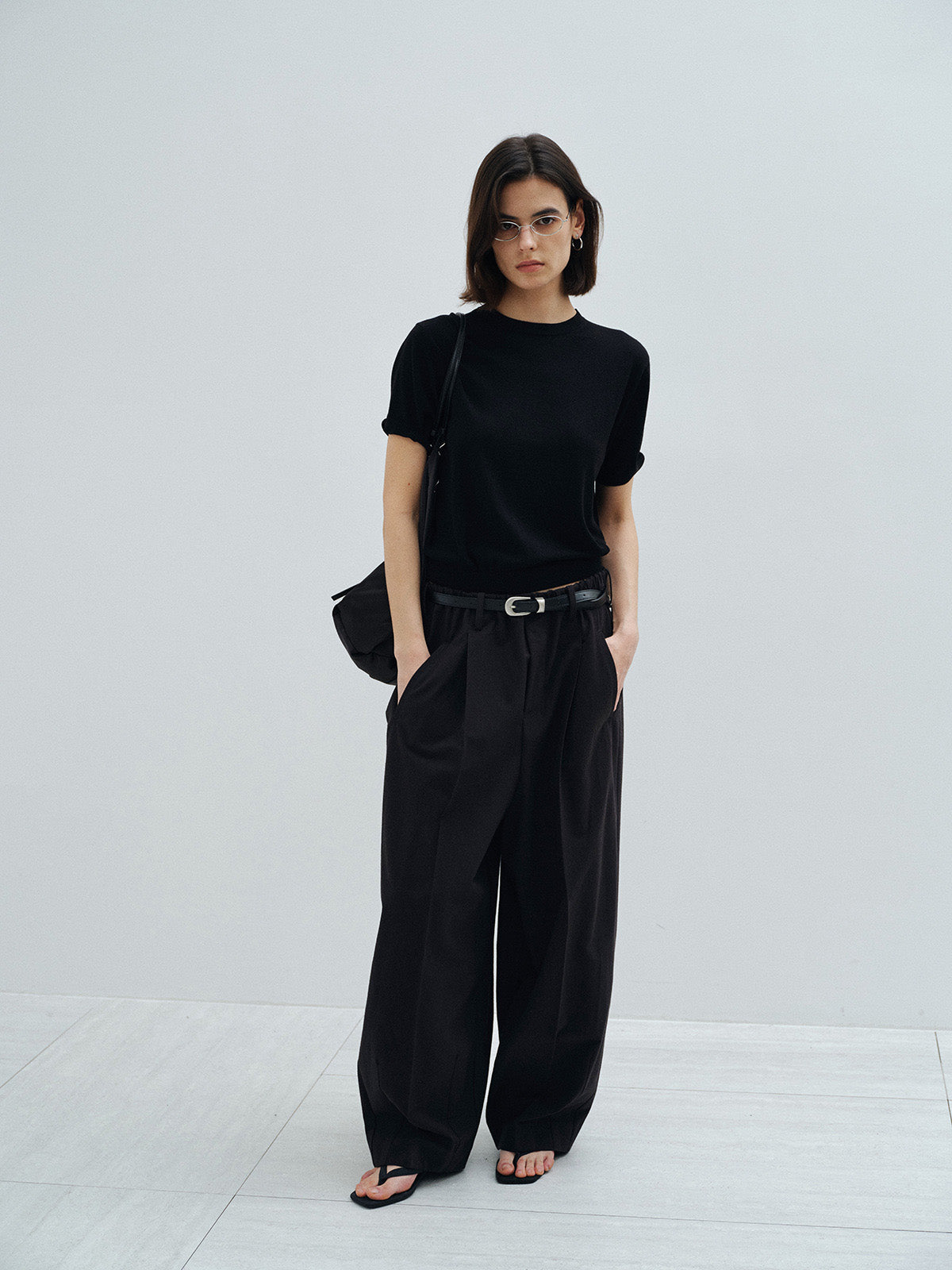 ELASTIC WAIST STRAIGHT LEG PANTS