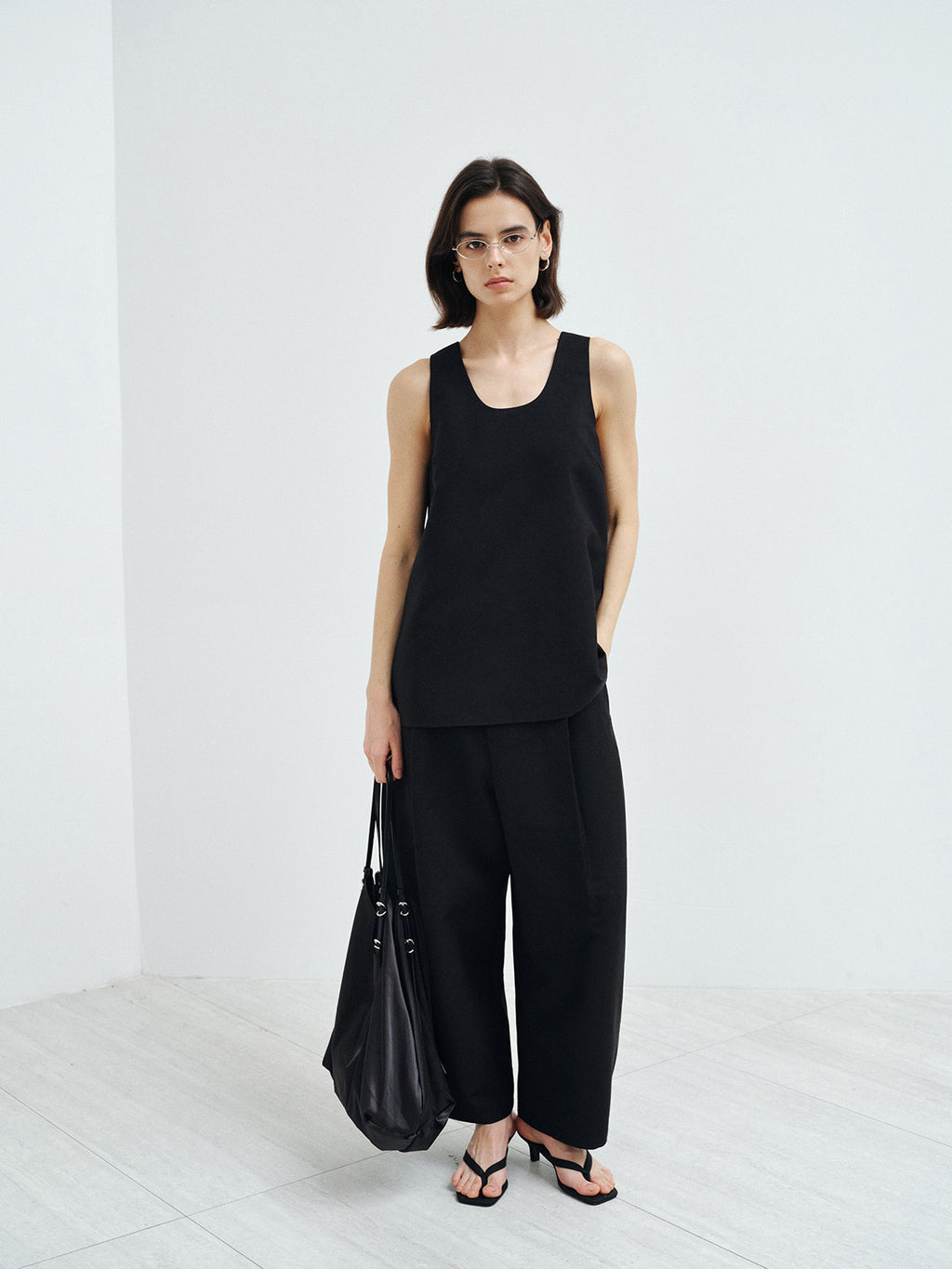 FINE LUSTROUS SILK WOOL KNITTED TANK TOP