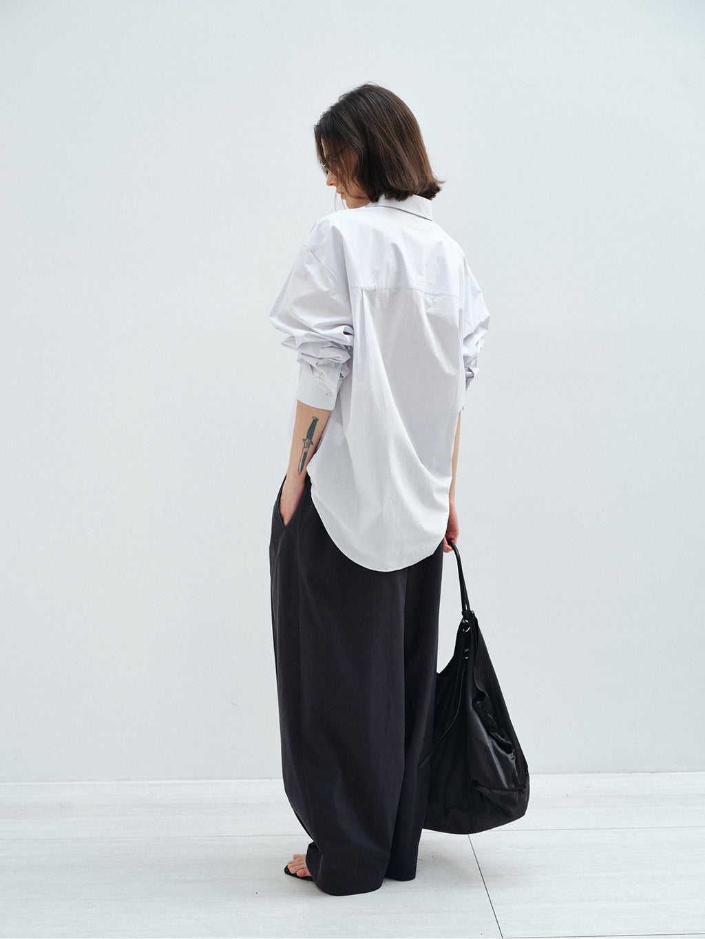 ELASTIC WAIST STRAIGHT LEG PANTS