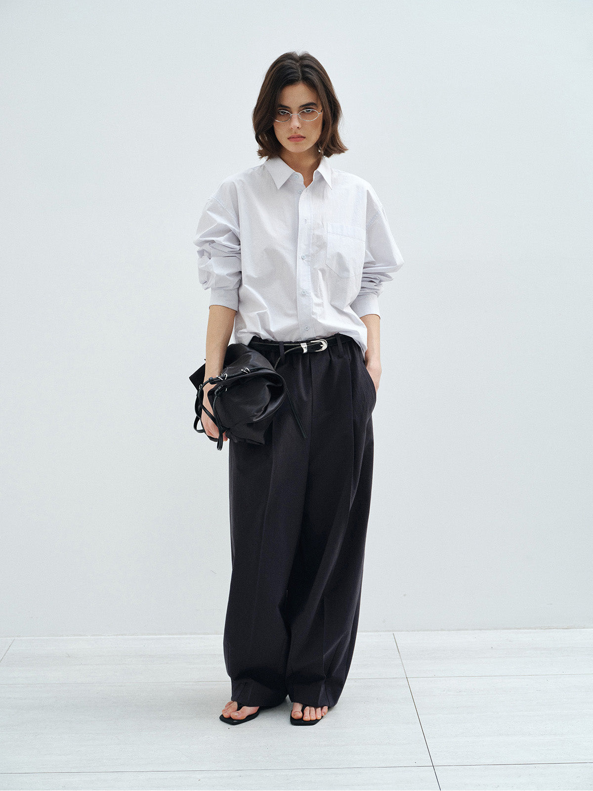 ELASTIC WAIST STRAIGHT LEG PANTS