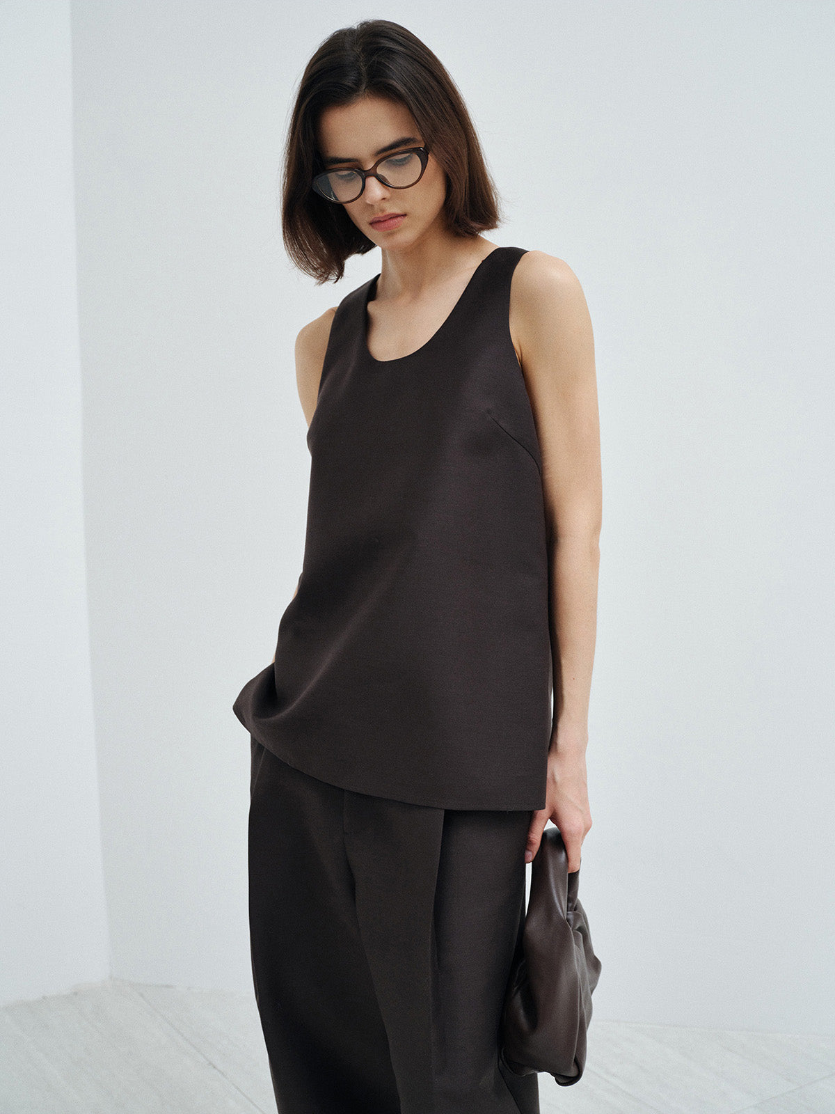 FINE LUSTROUS SILK WOOL KNITTED TANK TOP